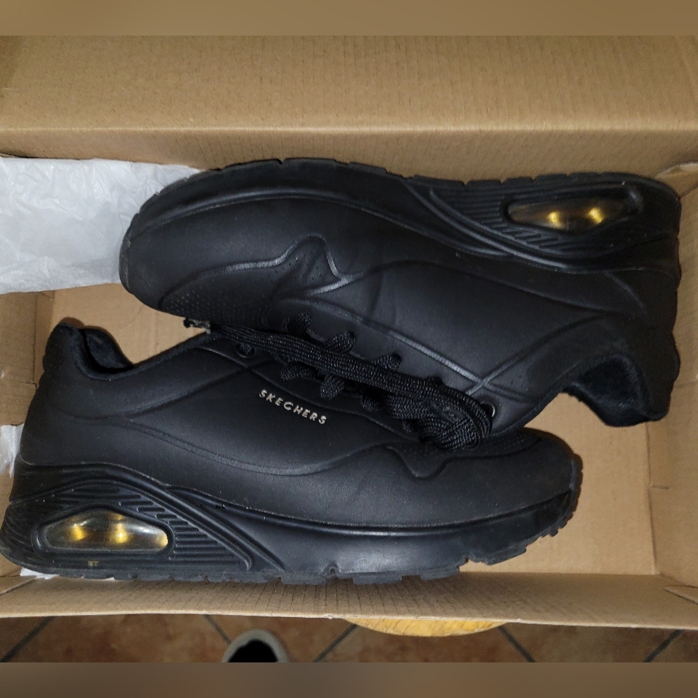 Black Low Top Sketchers With Original Box